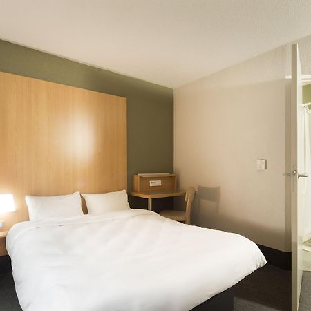 บีแอนด์บี โฮเต็ล ปารีส โรแม็งวีล นัวซี-เลอ-เซก Hotel โรแมงวิลล์ ภายนอก รูปภาพ