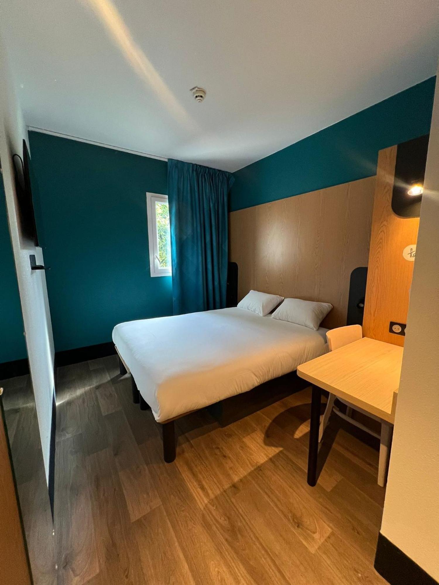 บีแอนด์บี โฮเต็ล ปารีส โรแม็งวีล นัวซี-เลอ-เซก Hotel โรแมงวิลล์ ภายนอก รูปภาพ